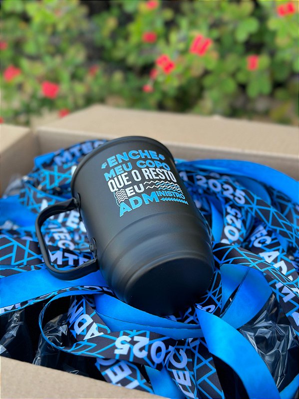 Caneca aluminio personalizada com tirante - Terceirão Administração