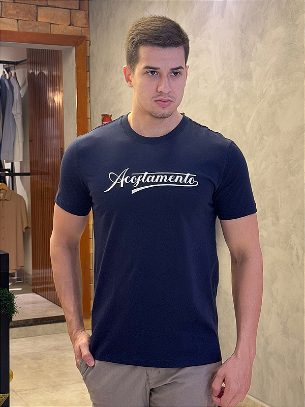 Camiseta Acostamento Escrita Bordada Letra Cursiva Marinho