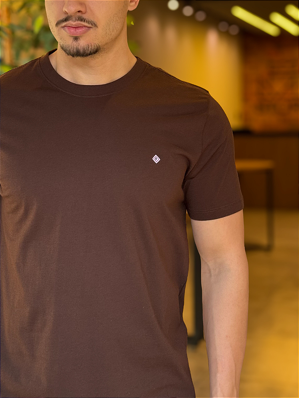 Camiseta Forum Logo Básico Branco Marrom Nobuck