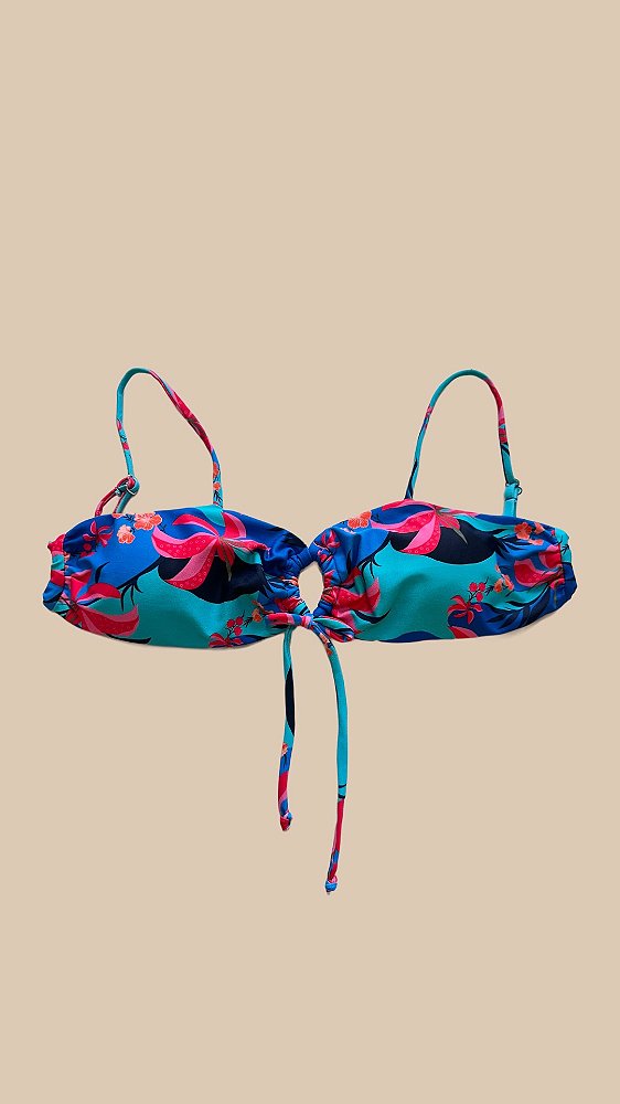 Top Liz Bali