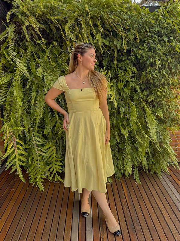 Vestido Celine Manga Curta Amarelo Manteiga