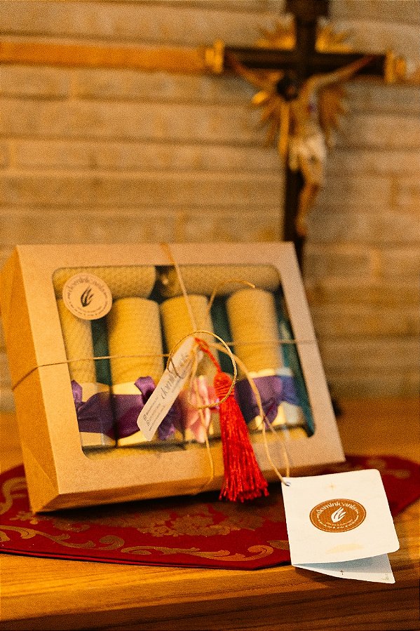 Kit Advento c/ 8 Velas de Cera de Abelha Alveolada de 10cm x 4cm