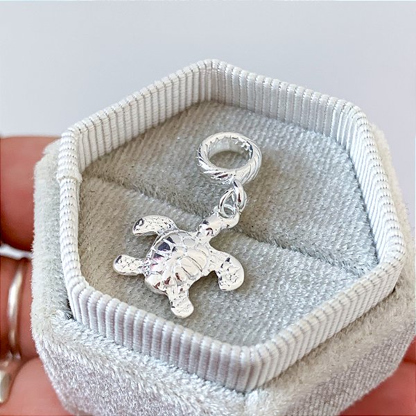 Berloque tartaruga banhado a prata