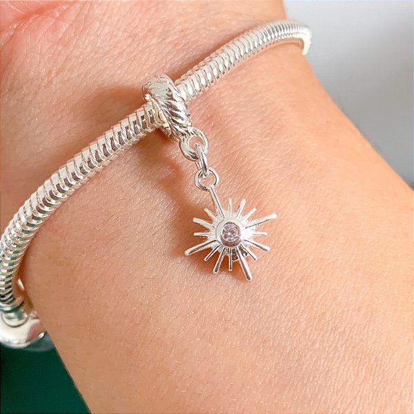 Berloque estrela cadente banhado a prata