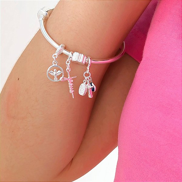 Bracelete rígido berloques banhado a prata