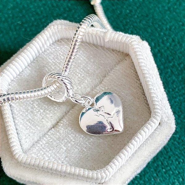 Berloque love corrida banhado a prata