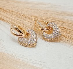 Brinco Argola Dourado com Pingente Coração Cravejado