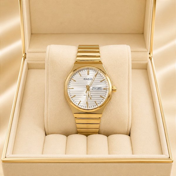 Relógio Casio Octagonal Dourado Resistente à Água