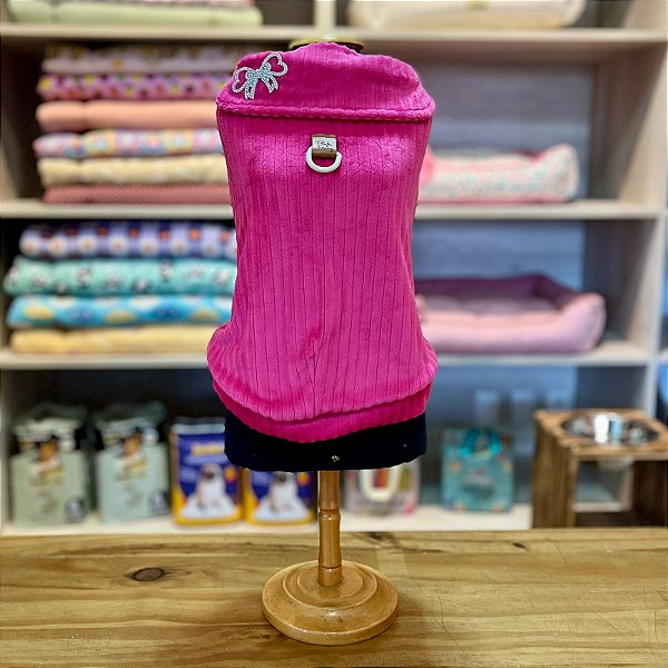 Capa Microsoft para Cachorro Veludo Cotelê Pink com Detalhe Laço - Pink & Fanny