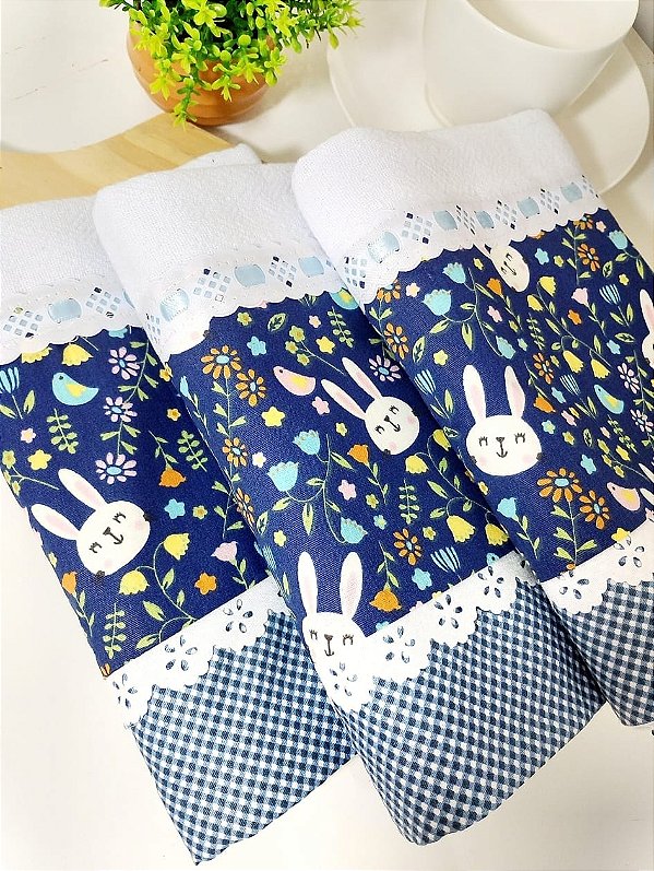 Pano de prato magia da pascoa - flores e coelhos