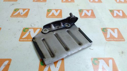 Capa Camry Protetor Parafuso Conversor D04