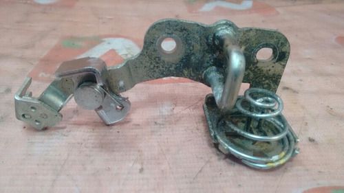 Fechadura Inferior Tampa Traseira Toyota Etios 2014 H10