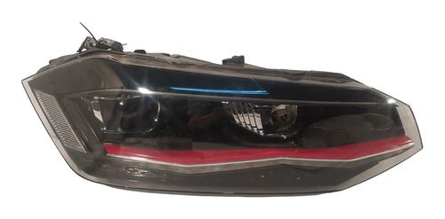 Farol Direito Volkswagen Virtus 2019 2020 2021 Detalhe