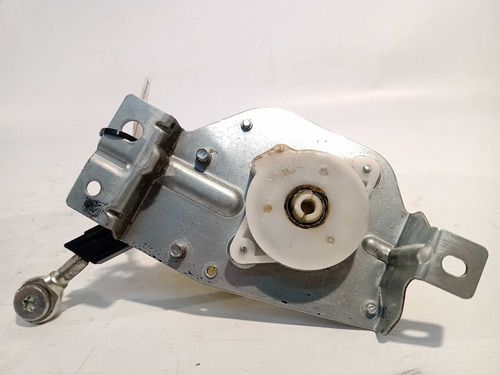 Catraca Tampa Infe Trase Esquerda Mitsubishi Outlander 2008
