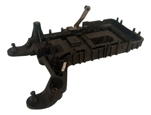 Suporte Base Bateria Volkswagen Jetta Tsi 2014 2015 2016
