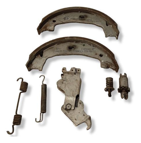 Patins Lona Traseira Esquerda Bmw 320i 2016 2017