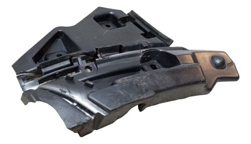 Guia Esquerda Parachoque Dianteiro Volvo C30 2010 2011 2012