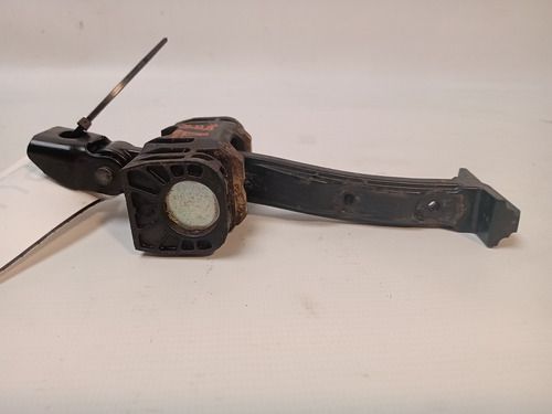 Limitador Porta Traseira Esquerda Bmw 320i 2015
