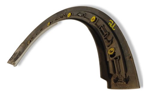 Aplique Lateral Traseiro Esquerdo Volvo C30 2010 2011 2012