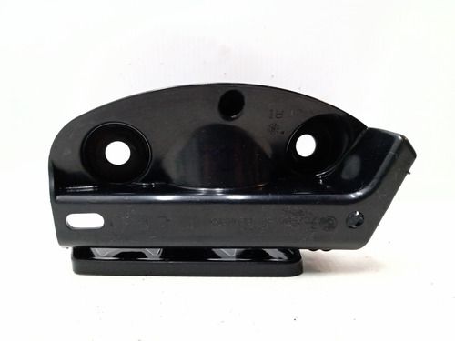 Guia Trava Parachoque Traseiro Direito Bmw 320i 2008 2010