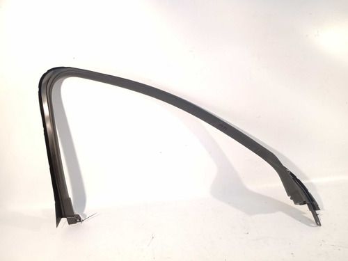 Moldura Vidro Porta Traseira Direita Chevrolet Equinox 2021