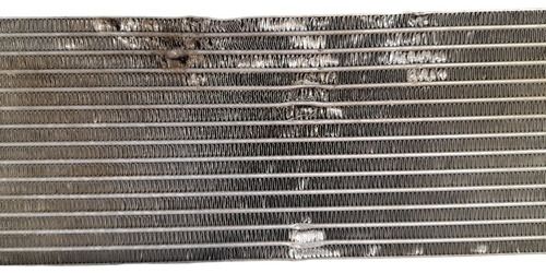 Radiador Oleo Motor Volkswagen Touareg 4.2 2005 2007 Detalhe