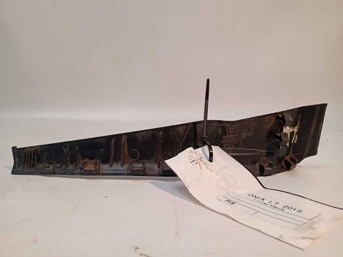 Acabamento Churrasqueira Esquerda Gm Onix 2015