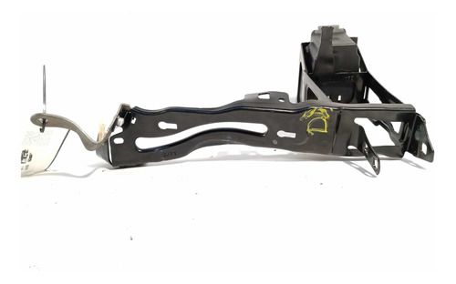 Suporte Fechadura Capô Guia Farol Direito Bmw 118i 2012 2015