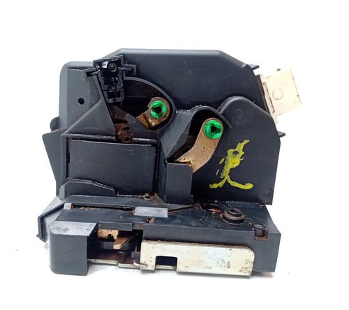 Trava Fechadura Porta Tras Dir Land Rover Freelander 1 2004