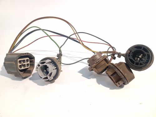 Chicote Lanterna Traseira Esquerda Land Rover Sport 2004