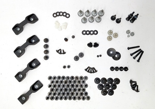 Kit Parafuso Gancho Caçamba Santo Antônio Fiat Toro 2022
