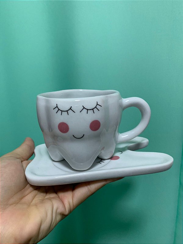 CONJUNTO PORCELANA XÍCARA COM PIRES SORRISO