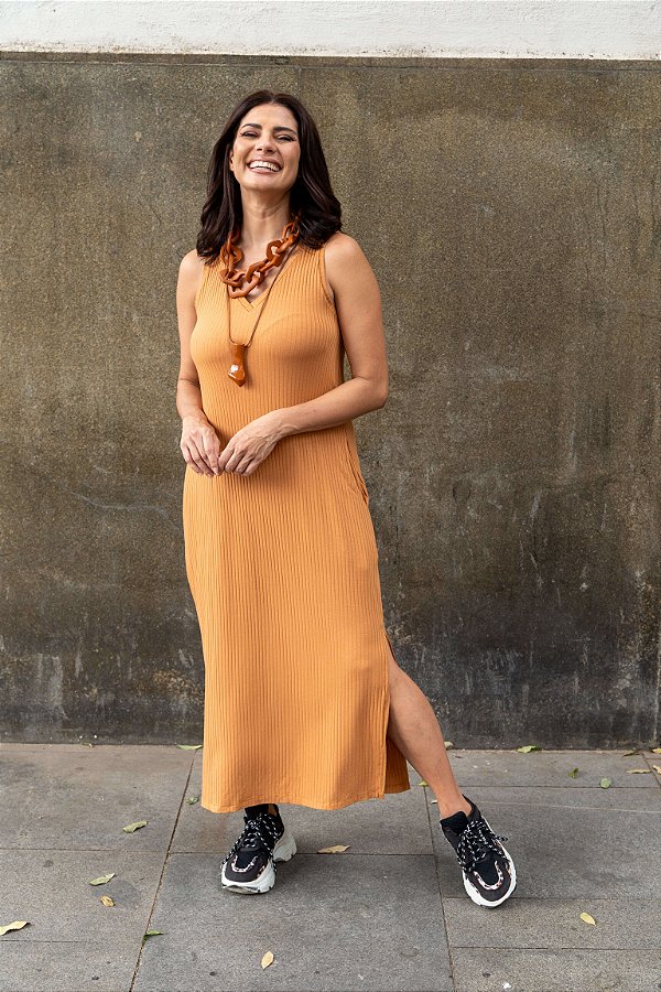 Vestido Malha Canelada Alças Decote V Caramelo