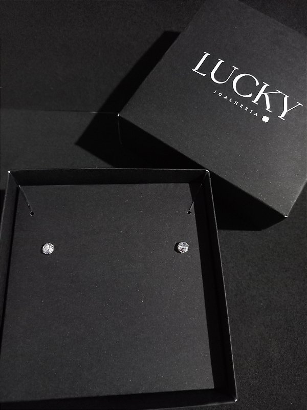 Brinco Redondo Zircônia 4 mm