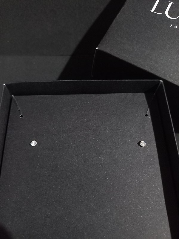 Brinco Redondo Zircônia 2 mm