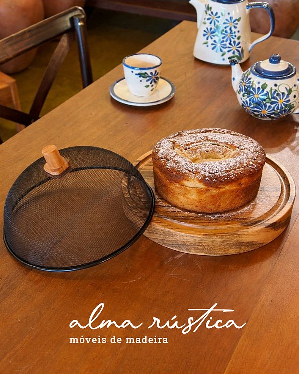 Boleira em Madeira Maciça