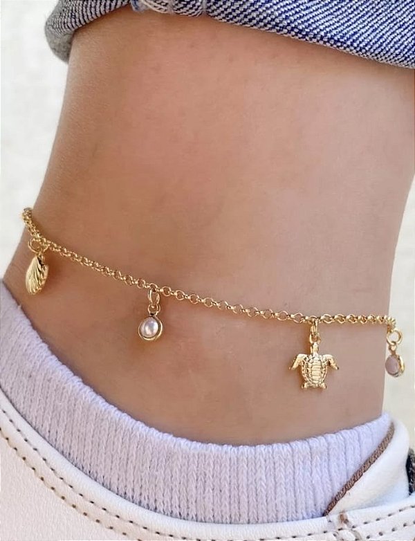 Tornozeleira com Pingentes Banhada em Ouro 18 k.