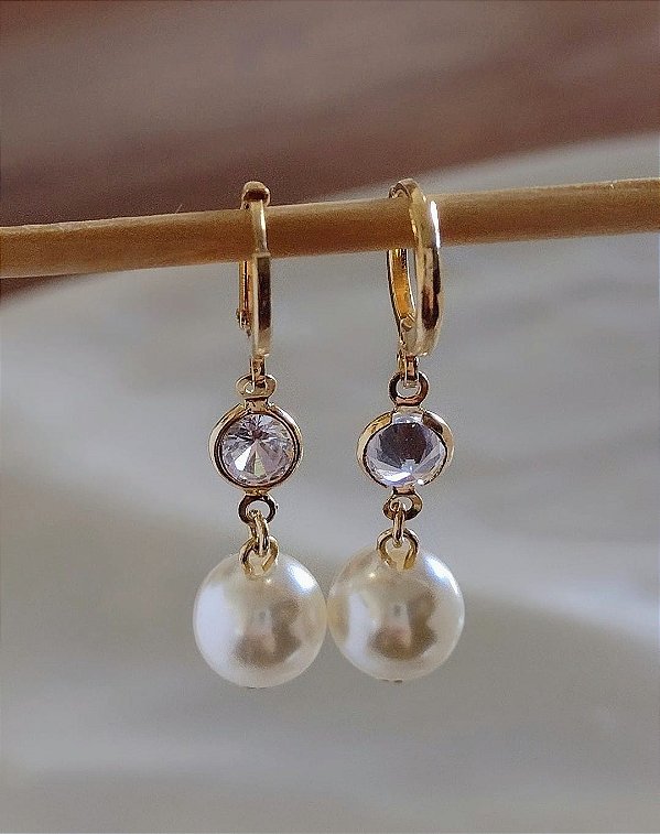 Brinco Argolinha Pérola e Pedra Zircônia  Banhado em Ouro 18 k.