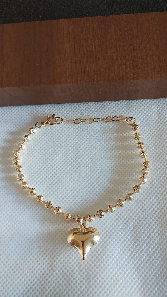 Pulseira Bolinhas Trabalhadas com Pingente Coração Banhada em Ouro 18 k.