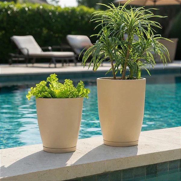 Kit 2 Vasos para Plantas Paris N1 e N2 com Pratos em polietileno Espelhado Liso Decorativo Jardim Sala Varanda