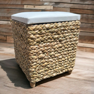 Puff e cesto de palha de taboa quadrado 38x28
