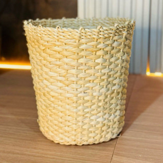 Vaso Afunilado em Palha de Milho Lixeira Cesto P