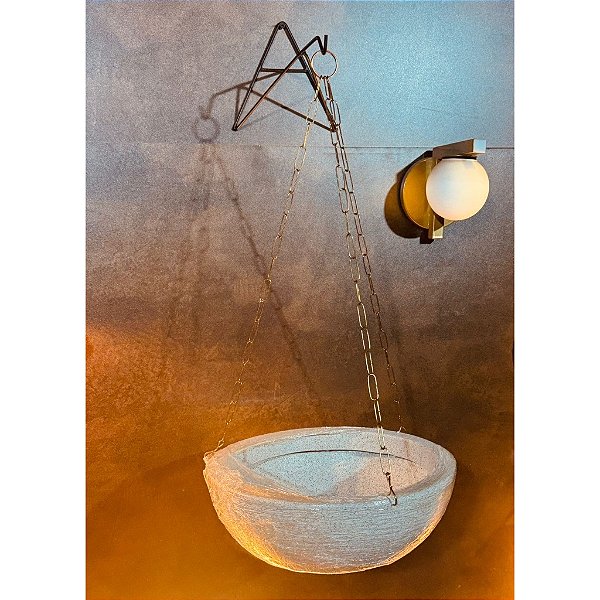 Suporte A para Decoração de Parede com bacia M com corrente – Prático e Estiloso