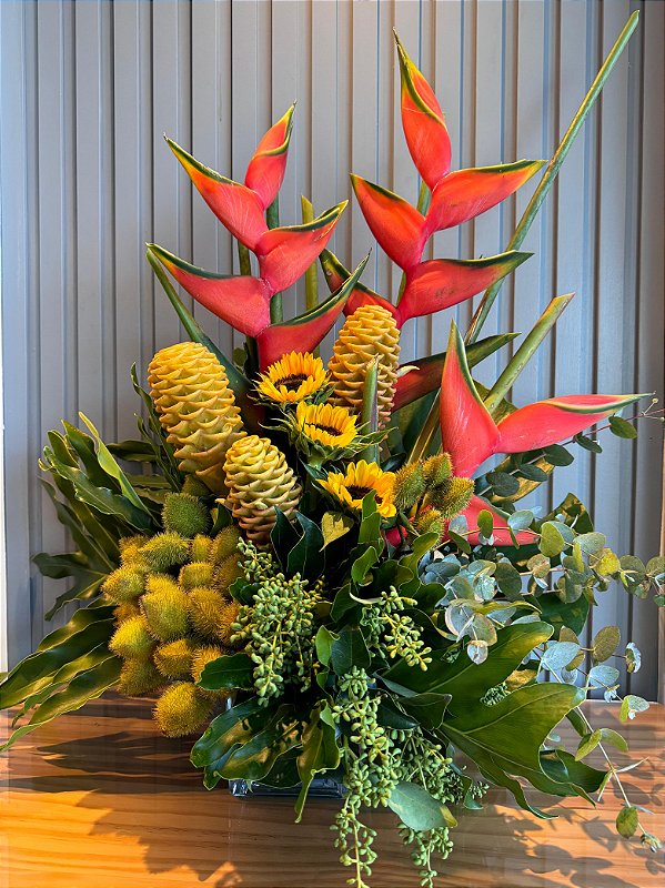 Arranjos de Flores tropicais para festas e eventos