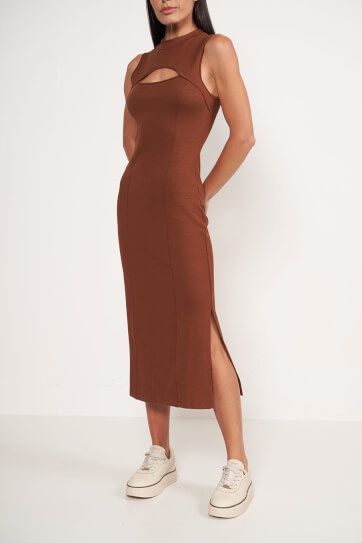 Vestido Midi Recortes