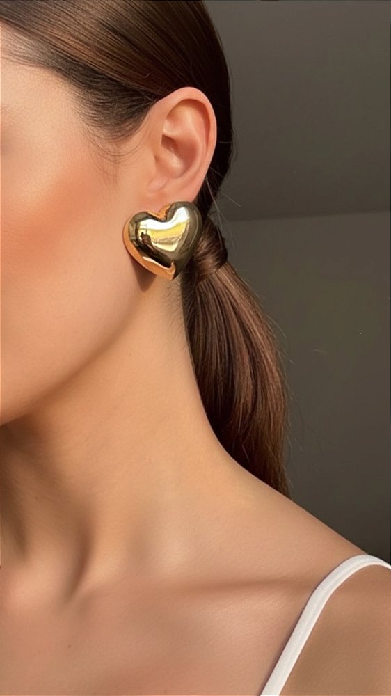 Brinco Coração Bold Dourado