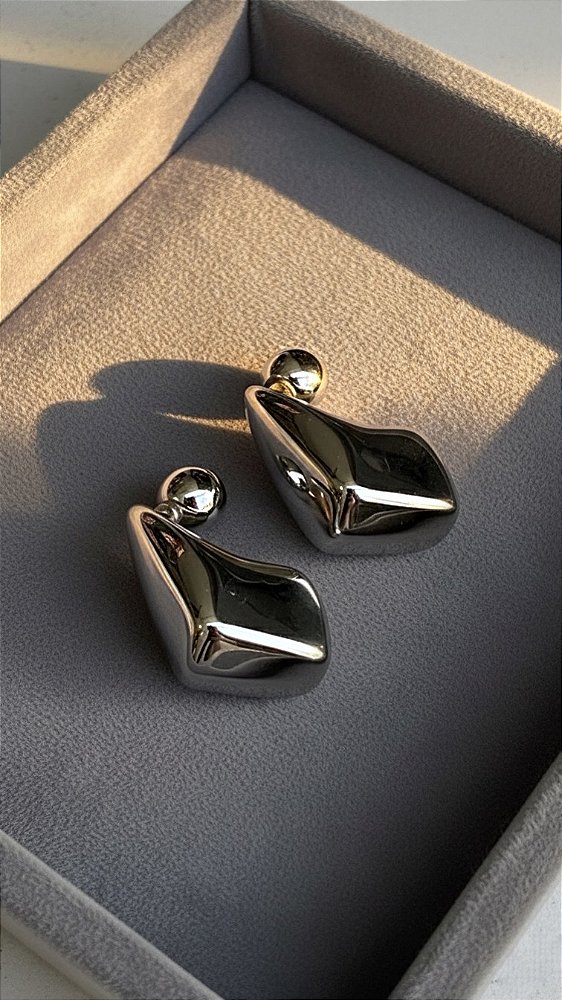 Brinco Gota Geométrica Prata Tarraxa Bolinha