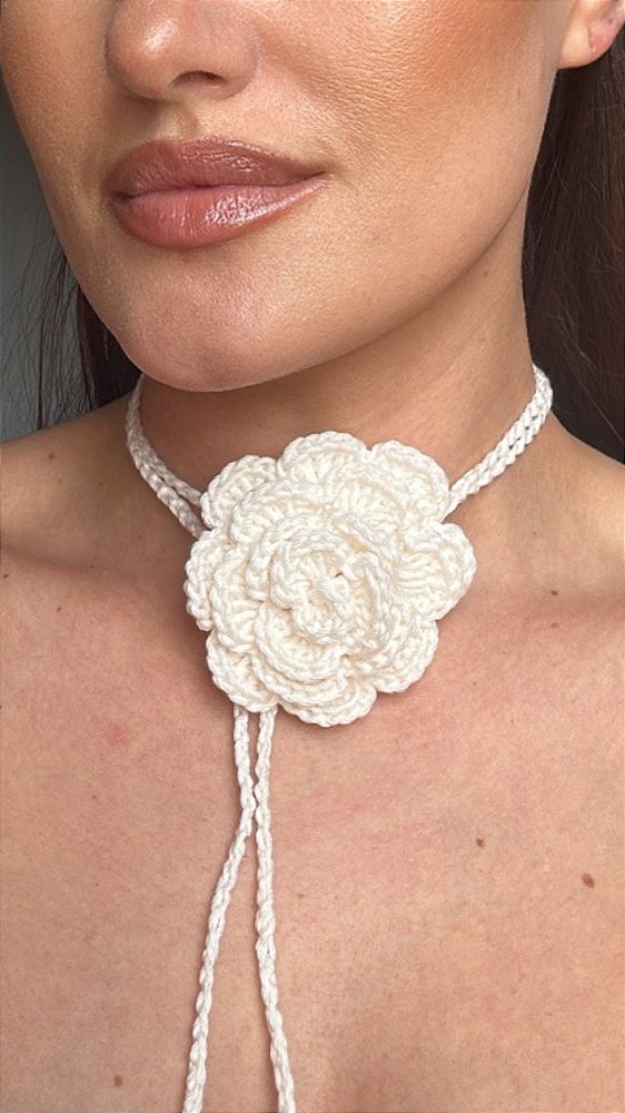 Colar Choker Flor Crochet Off