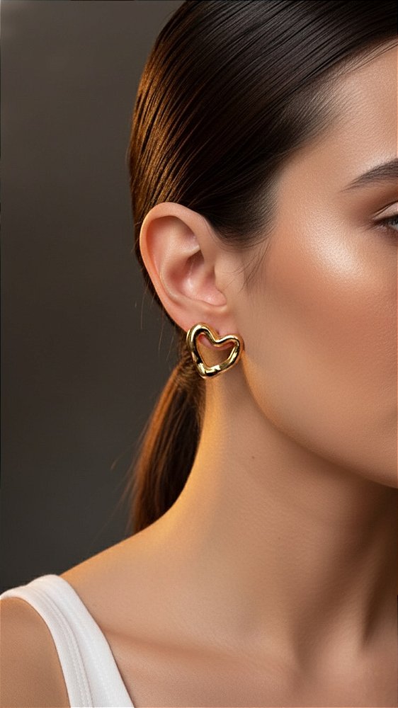 Brinco Coração Orgânico Folheado Dourado
