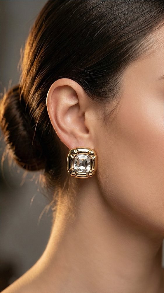 Brinco Quadrado Metal Chaton Dourado